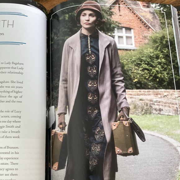 Downton Abbey Film Companion Book - Picture 12 of 16